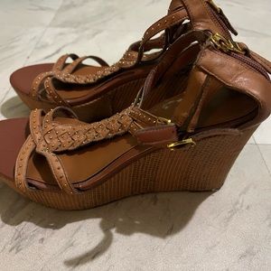 Woman shoes